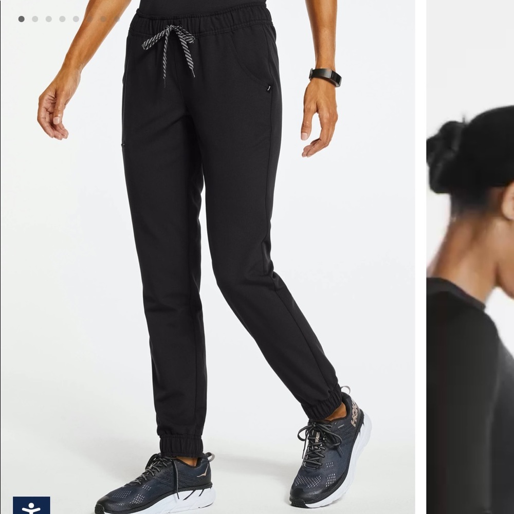 Jaanuu scrub joggers